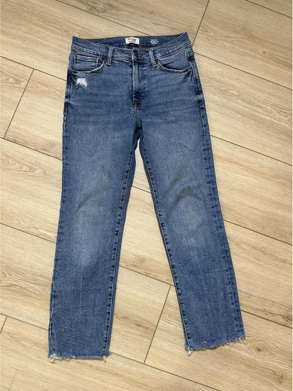 Kensie Jeans Vintage Luxe The Alice High Rise Slim Straight Distressed Blue Jean